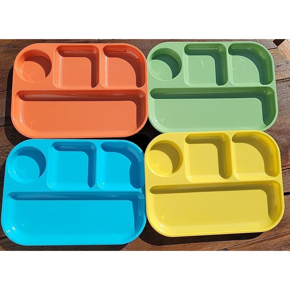 Colonial Plastic USA Lot/4 Vtg. Divided Plate Lunch Trays Holiday Camping Picnic